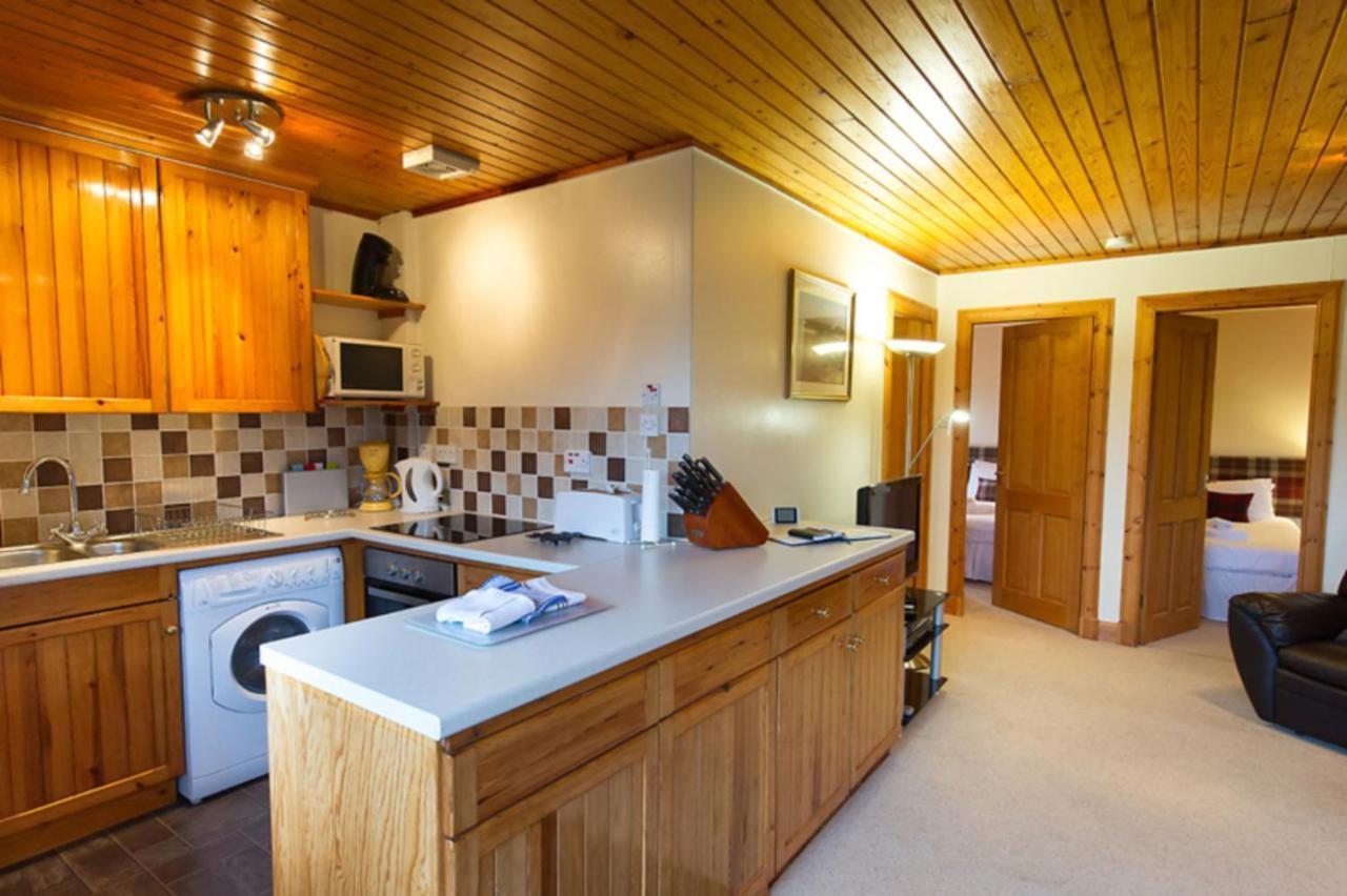 Eagle Chalet Crianlarich Exteriör bild